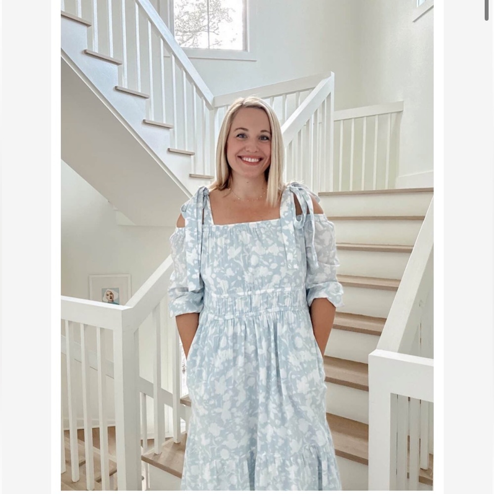 Chic White and Blue Midi Dress